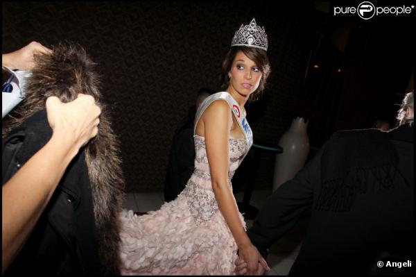 Laura Thilleman, Miss France 2011, a réussi à assister aux obsèques de sa grand-mère