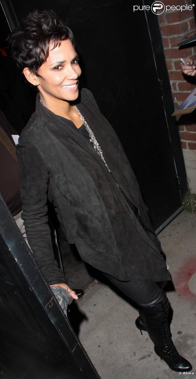 Halle Berry, nommée au Golden Globes 2011.