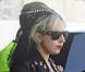Lady Gaga arrive à l'aéroport de Barcelone, le 12 décembre 2010
