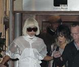 Lady Gaga sortant des studios Abbey Road, le 3 novembre 2010 