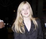 Elle Fanning, 12 ans seulement et elle brille déjà par son look 