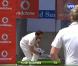 Hugh Jackman et Shane Warne : quand la démonstration de cricket dérape... Melbourne, fin décembre 2010