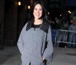Jennifer Connelly a tout bon avec un manteau gris et des escarpins Miu Miu. Un look simple mais élégant pour une star au style déconcertant<br />