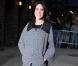 Jennifer Connelly a tout bon avec un manteau gris et des escarpins Miu Miu. Un look simple mais élégant pour une star au style déconcertant 