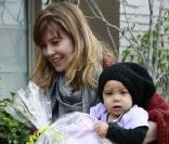 Anniversaire de Harlow Madden-Richie le 8 janvier 2011 à Beverly Hills : Ellen Pompeo et sa fille Stella 