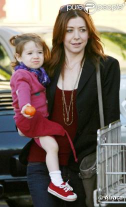 Alyson Hannigan en famille, à Santa Monica le 10 janvier 2011