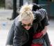 Gwen Stefani fait de la balançoire et passe l'après-midi avec le cadet de ses fils, Zuma, deux ans et demi, samedi 8 janvier à Los Angeles.