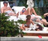 Jennifer Aniston bronze à Miami