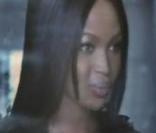 Naomi Campbell dans un spot télé russe pour l'immeuble  Legend of Tsvetnoy , appartenant au milliardaire Vladimir Dororin.