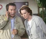 Dominique Lavanant et Martin Lamotte dans la série Soeur Thérèse.com<br />