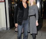 Dany Brillant et sa compagne Nathalie à la générale de la pièce Une Journée Ordinaire au théâtre des Bouffes Parisiens, le 7 février 2011