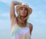 Bar Refaeli, égérié de la campagne printemps-été 2011 de Bel Air.