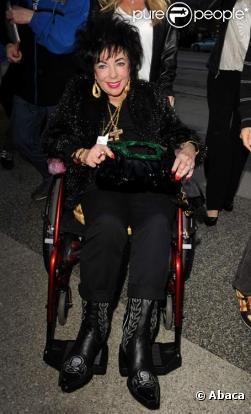 Elizabeth Taylor en mai 2010 à Beverly Hills 