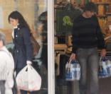 Rafael Nadal fait les courses au supermarché avec petite amie, à Majorque, février 2011