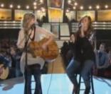 Taylor Swift et Miley Cyrus, Grammy Awards 2009