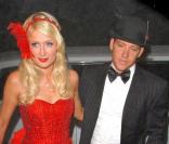 Paris Hilton, entourée de son petit ami Cy Waits, participe à une soirée prostituées et proxénètes pour son 30e anniversaire, mardi 15 février, à Los Angeles.