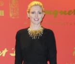 Julie Gayet a choisi une combinaison Yves Saint Laurent lors de la cérémonie des César, le 25 février 2011. 