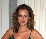 La belle Hilarie Burton a elle décidé de quitter la série. Elle se fait plus rare aujourd'hui.  