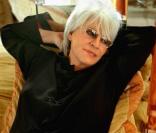 Catherine Lara signe un album de reprises hommage à Léo Ferré,  Une Voix pour Léo , à paraître le 14 mars 2011.