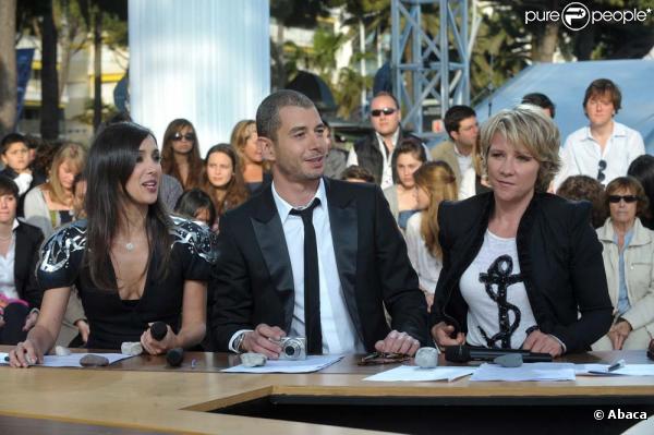 Ali Baddou, Elise Chassaing et Ariane Massenet, sur le plateau du  Grand Journal , festival de Cannes, le 14 mai 2010 