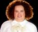 Susan Boyle : chauve ou avec une afro, à bientôt 50 ans... elle est déjantée !