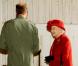 Le 1er avril 2011, le prince William recevait sa grand-mère la reine Elizabeth II et son époux le prince Philip sur la base de la RAF Valley, à Anglesey, pour leur faire découvrir son travail de pilote de sauvetage.