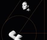 L\'affiche officielle du 64e Festival de Cannes qui se tiendra du 11 au 22 mai 2011, représente Faye Dunaway shootée par Jerry Schatzberg en 1970.