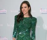 Jennifer Connelly en robe Balmain sur le tapis rouge  