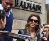 Beyoncé en plein shopping chez Balmain à Paris en 2009