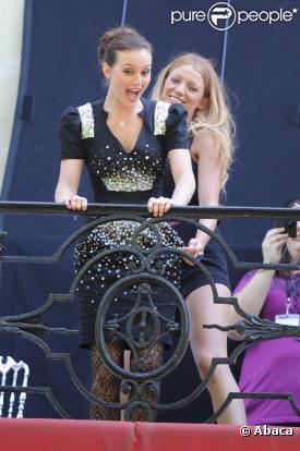 Leighton Meester et Blake Lively sur le tournage de Gossip Girl vont de nouveau devenir les meilleures ennemies...