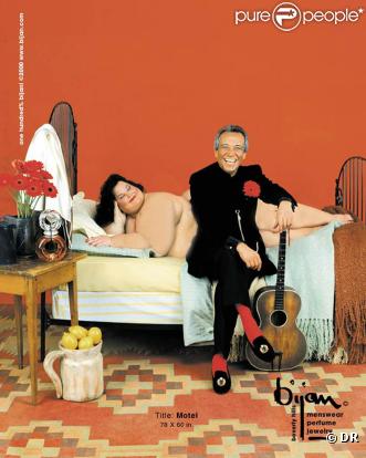 Bijan dans sa campagne choc avec Bella, en 2000. Le styliste des stars et des puissants a fait une attaque, le 14 avril 2011.