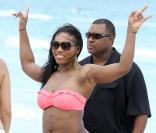 Serena Williams sur la plage de Miami, le 16 avril 2011. Les effets de sa longue convalescence sont visibles... 