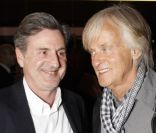 Daniel Auteuil et Dave lors de l'avant-première de La Fille du puisatier à Paris le 14 avril 2011