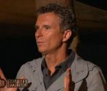 A l'issue de l'Assemblée, sous la tutelle de Denis Brogniart, Estelle FIASSON désigne Armelle comme éliminée (Familles d'explorateurs - épisode du vendredi 22 avril 2011).