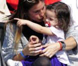 Arantxa Shanchez Vicario avec sa fille Arantxa et son mari Josep Santacana à Lerida en Espagne, le 16 avril 2011