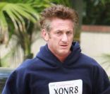 Sean Penn fait son jogging, le 17 avril 2011. 