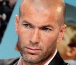 Zinedine Zidane pour l'association ELA en mai 2010 au Musée du Quai Branly