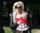 Gwen Stefani et Gavin Rossdale sont avec leurs deux enfants Zuma et Kingston à Londres. Ils pouponnent le bébé d'une amie. 3 mai 2011