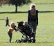 Gwen Stefani et ses deux enfants Zuma et Kingston à Londres. 3 mai 2011