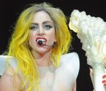 Lady Gaga au Staples Center de Los Angeles en mars 2011 