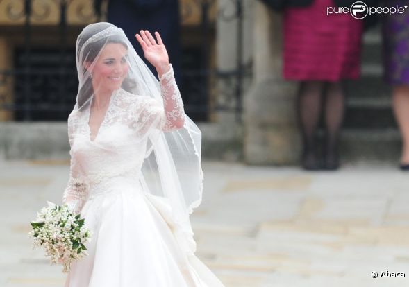 La robe de Kate Middleton serait une copie ! Londres, 29 avril 2011