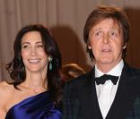 Paul McCartney et Nancy Shevell, inauguration de l'exposition Alexander McQueen, au Met à New York, le 2 mai 2011.