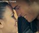 Rachel Bilson et Baptiste Giabiconi, très complices dans le troisième spot de pub de la campagne Magnum par Karl Lagerfeld