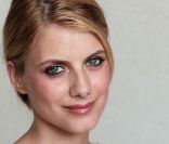 Mélanie Laurent lors de son arrivée à Cannes le 10 mai 2011, sera la maîtresse de cérémonie lors de l'ouverture du 64e Festival de Cannes le 11 mai 2011.