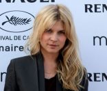 Clémence Poésy sur la plage du Majestic 64 à Cannes le 12 mai 2011