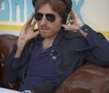 Nicolas Godin du groupe Air à la villa Schweppes le 12 mai 2011 à Cannes