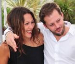 Karole Rocher et Nicolas Duvauchelle à l'occasion du photocall de  Polisse , présenté aujourd'hui au 64e Festival de Cannes, le 13 mai 2011.