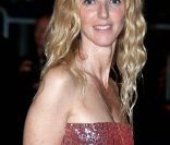 Sandrine Kiberlain lors de la montée des marches organisée à l\'occasion de la projection du film <em>Polisse</em>, le 13 mai 2011.