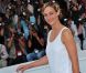 Cécile de France pose pour le photocall du Gamin au vélo, des frères Dardenne, le 15 mai 2011, lors du 64e festival de Cannes.