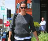 Jennifer Garner va chercher ses filles à un anniversaire, le 18 mai 2011
